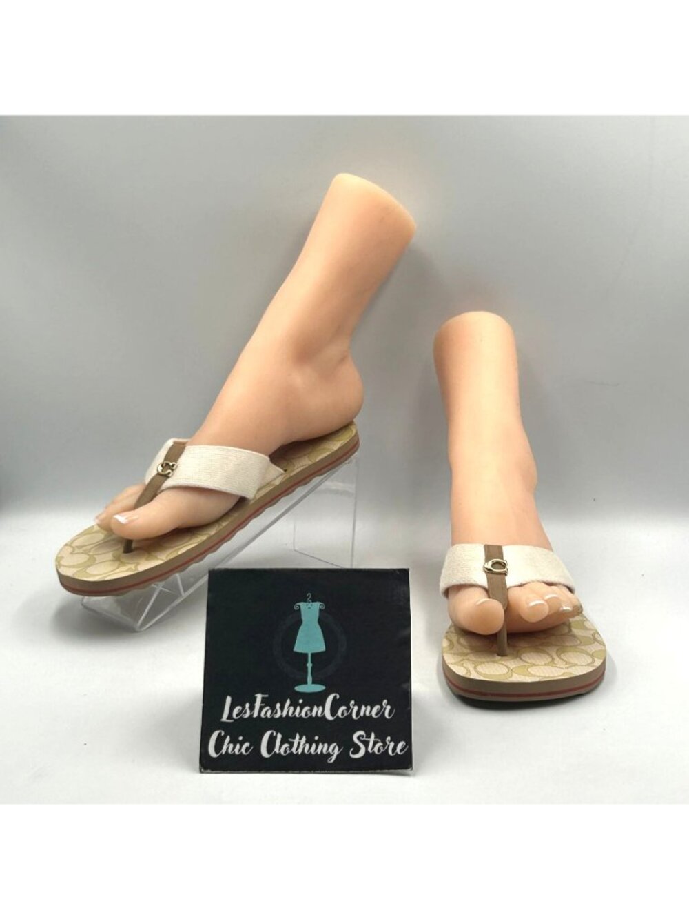 Coach Women's Beige Canvas Zoe Gold Accents Thong Flip-Flop Sandals Size 7 3740